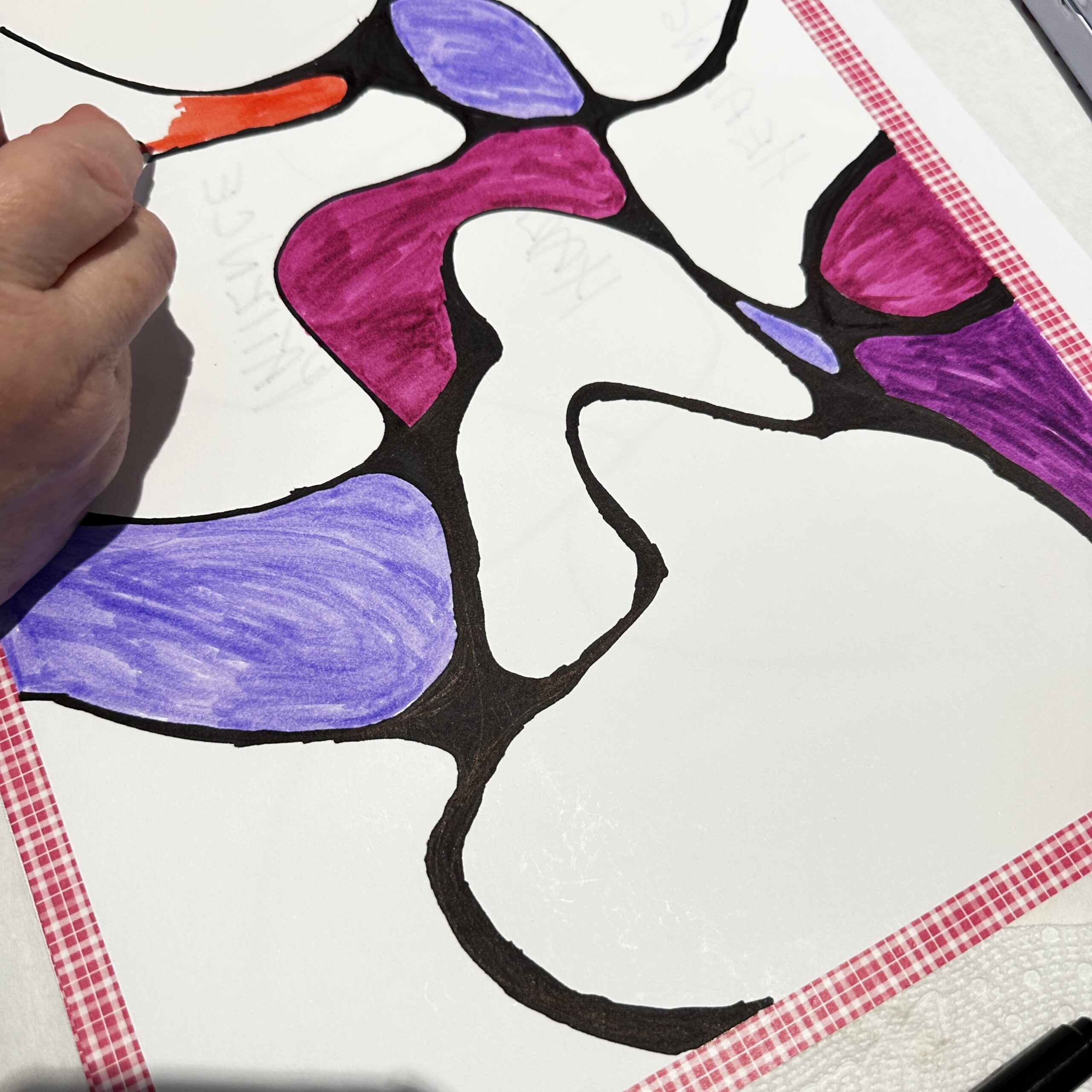 Colouring in the spaces on a Neurograhic art pieces -Toronto- Heartfelt workshops